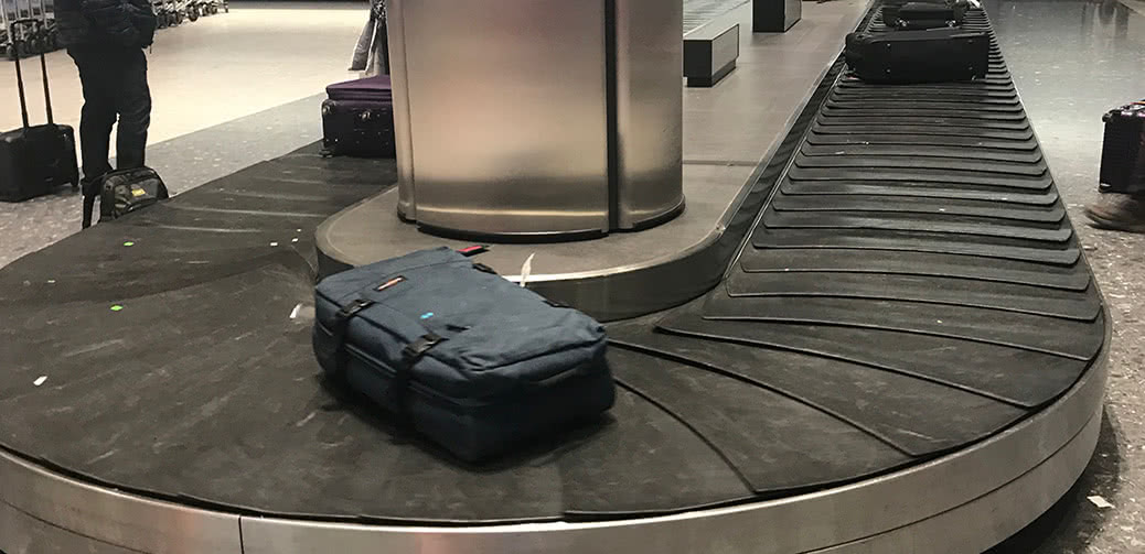 Hilarious Video Of Female Airline Passenger Struggling With Cart Gets 343,000 Views!