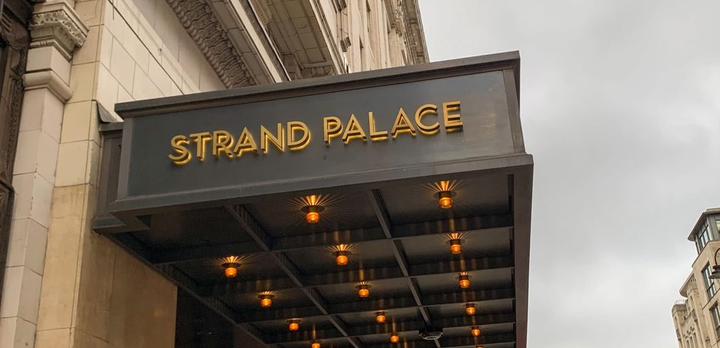 Review Strand Palace Hotel 1