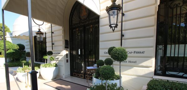 Ritz-Carlton Vs Four Seasons. Which Is Best?