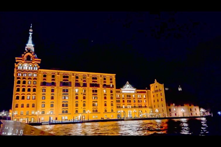 Hilton Molino Stucky Venice Exterior