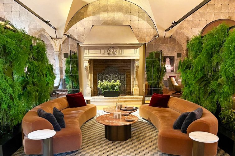 Four Seasons Milan Lobby