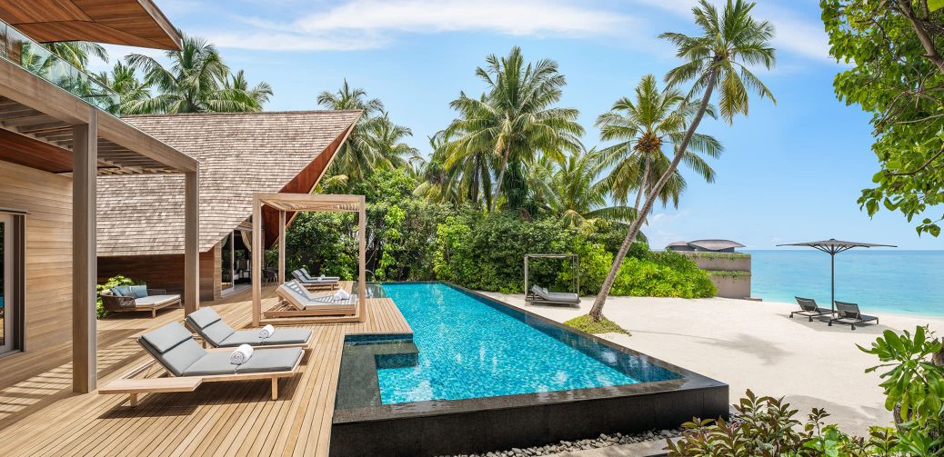 Review The St Regis Maldives Vommuli Resort