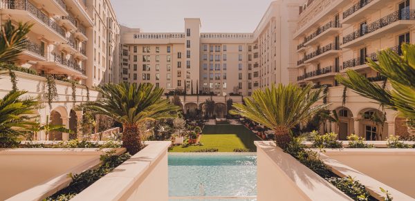 Carlton Cannes, a Regent Hotel Pool