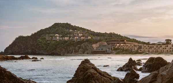 Four Seasons Resort Tamarindo Bay