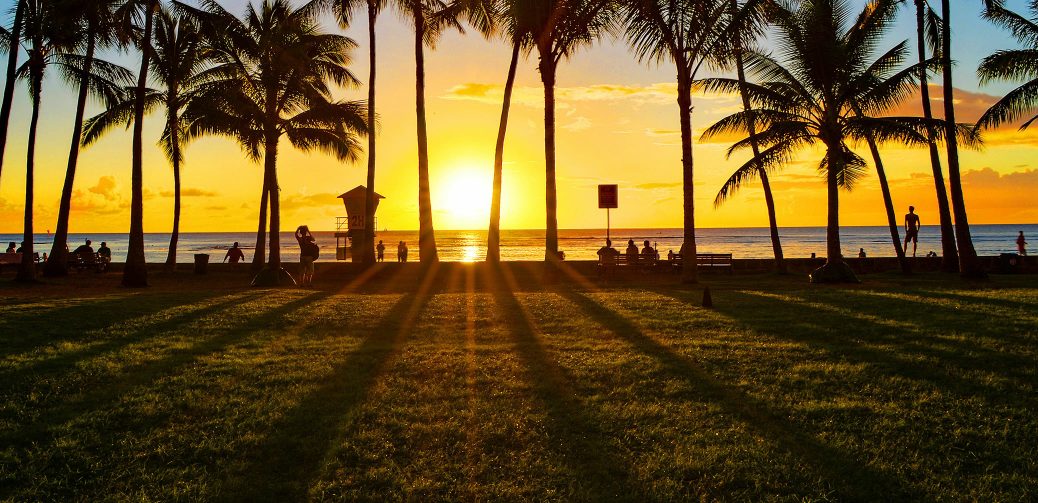 Hyatt Regency Waikiki Vs Hilton Hawaiian Village Which Is Best