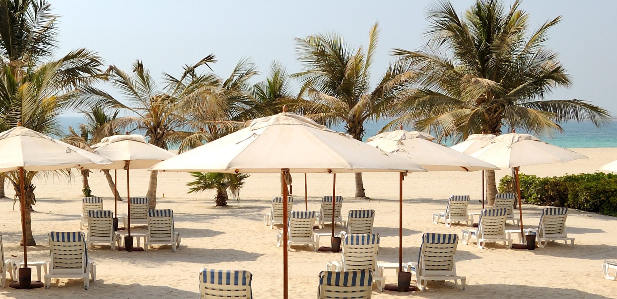 Which Is The Best Luxury Hotel: Conrad Dubai Or Waldorf Astoria Palm?