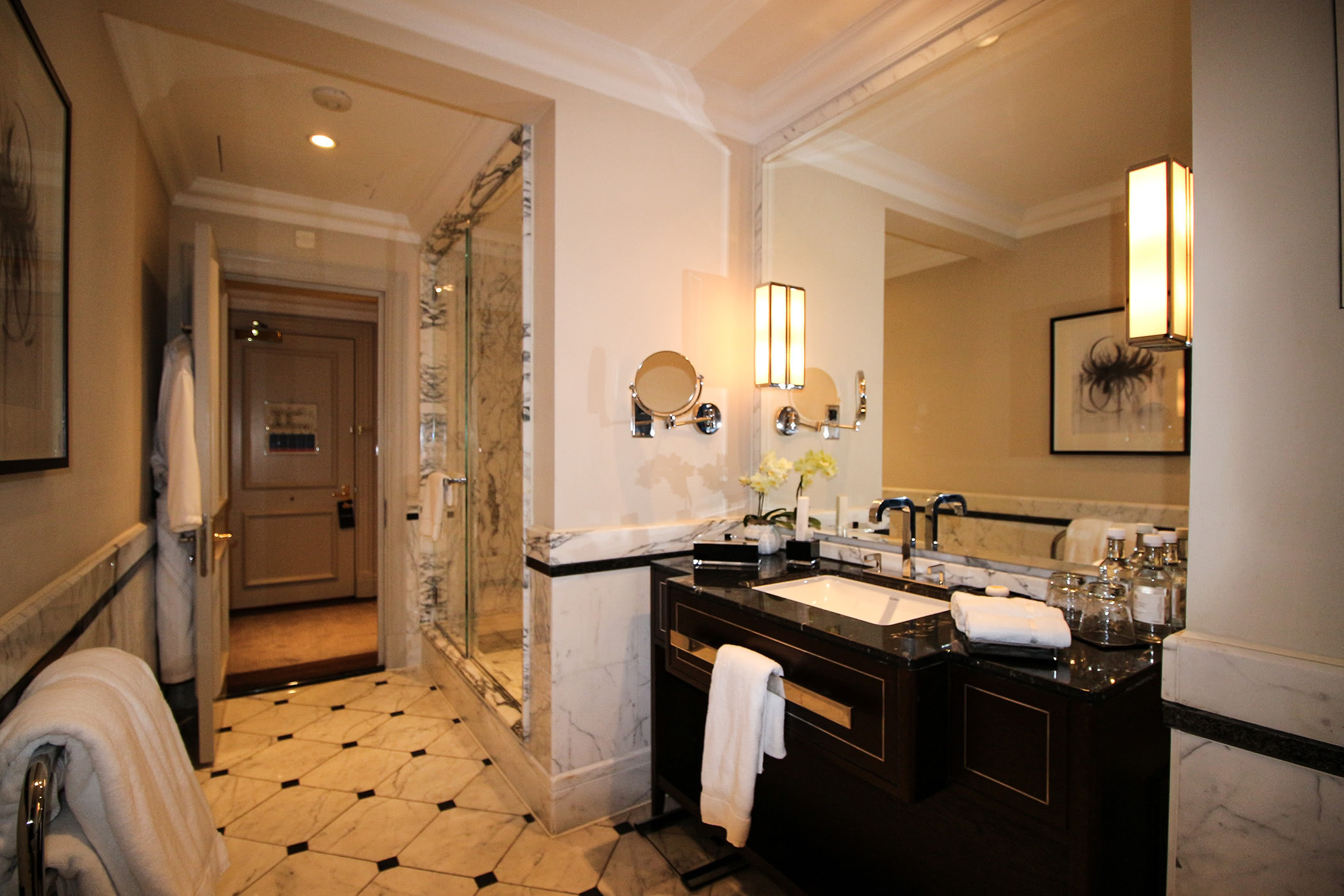 JW Marriott Grosvenor House London Suite Bathroom