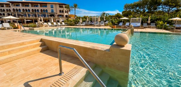 St. Regis Mardavall Mallorca Pool