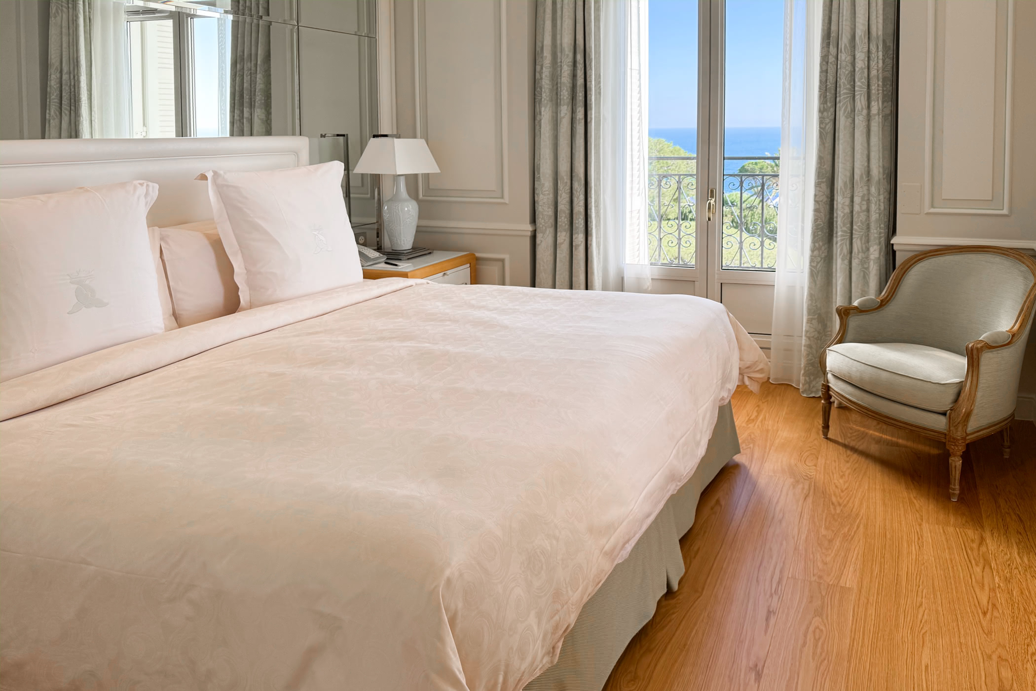 Grand Hotel Du Cap Ferrat Four Seasons Sea View Suite Bedroom