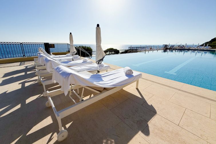 Grand-Hotel du Cap-Ferrat Four Seasons Swimming Pool View