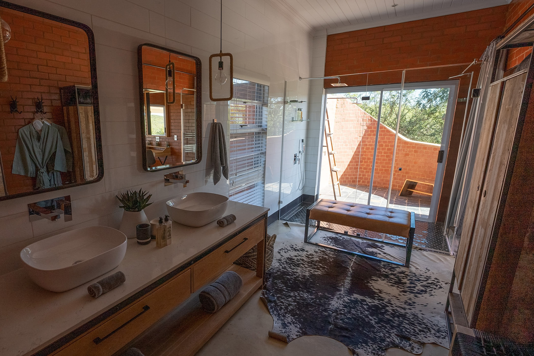 Rockfig Madikwe Nare Suite Bathroom