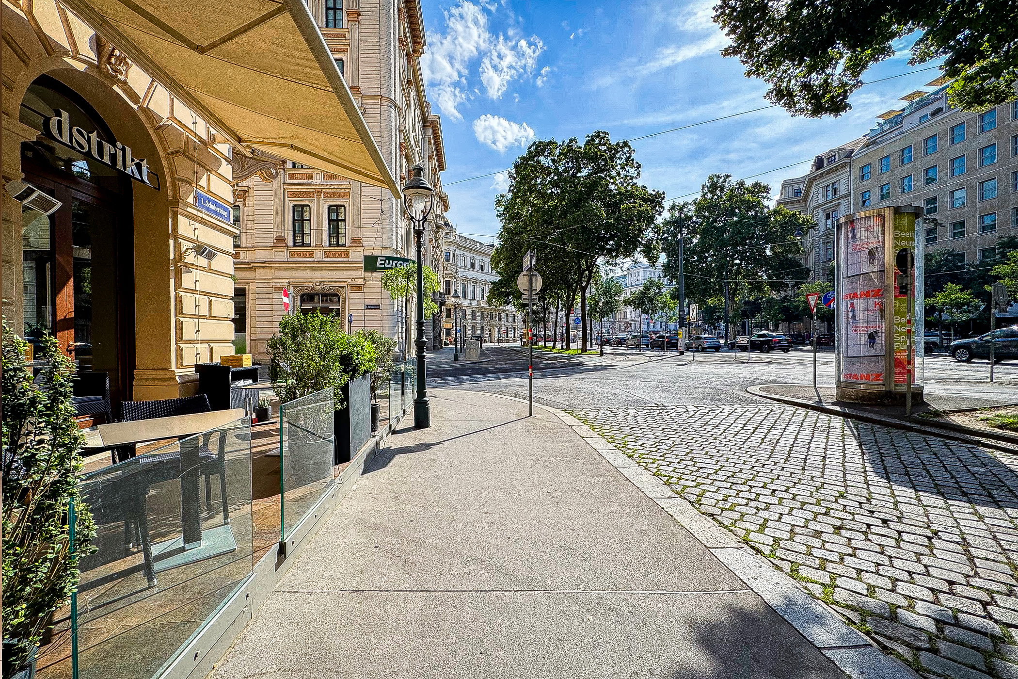 Ritz Carlton Vienna Bar Terrace