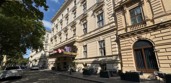 Ritz-Carlton Vienna Exterior