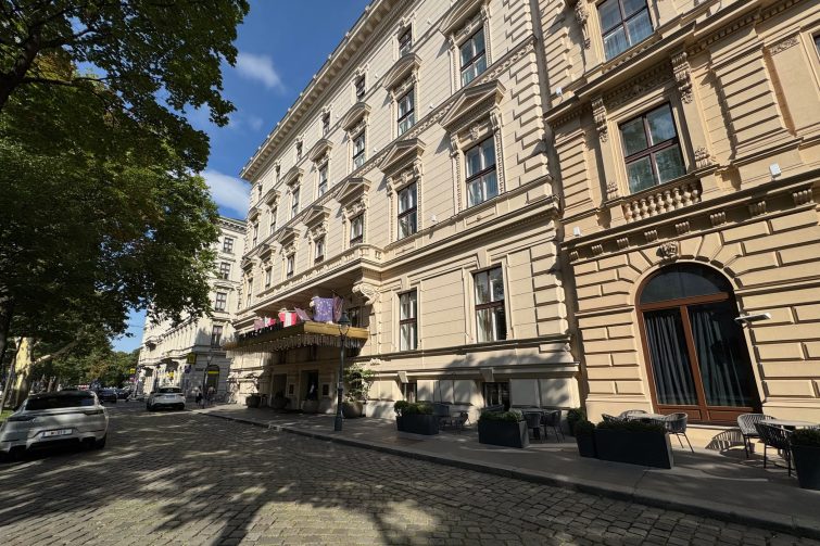 Ritz-Carlton Vienna Exterior