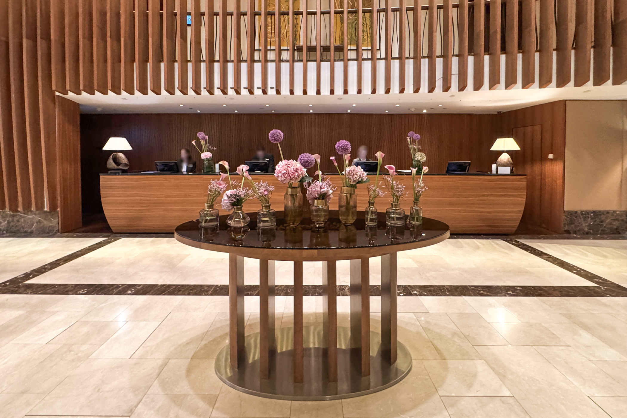 Ritz-Carlton Vienna Check In Desk