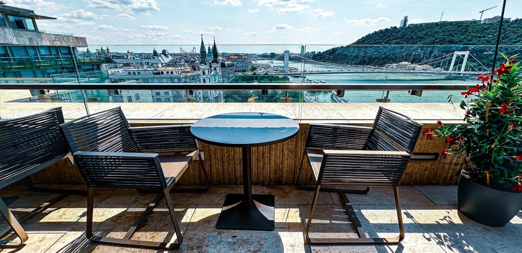 Budapest Marriot Rooftop Bar