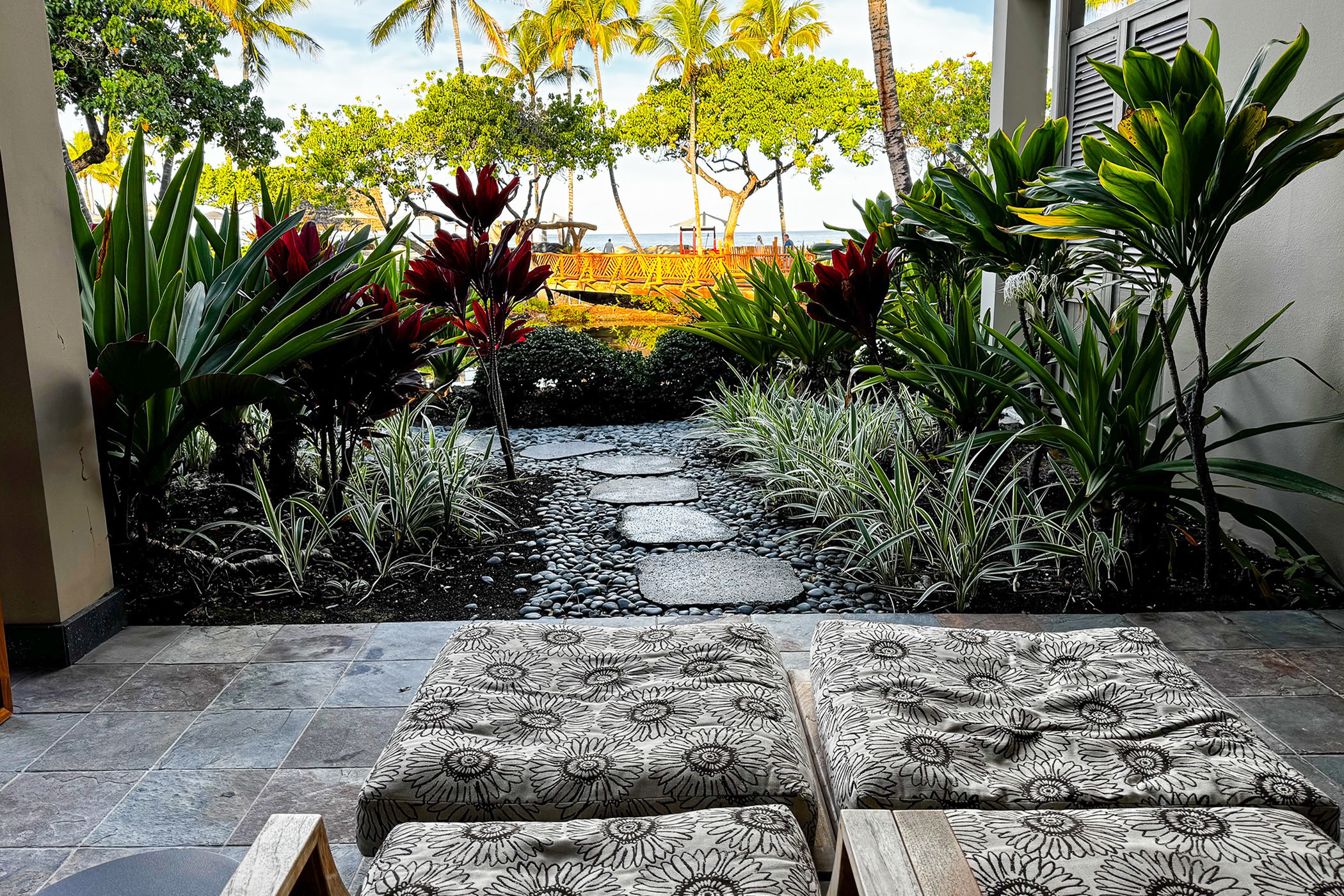 Four Seasons Hualalai Guest Room Patio