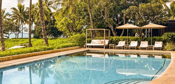 Four Seasons Oahu Beachfront Pool