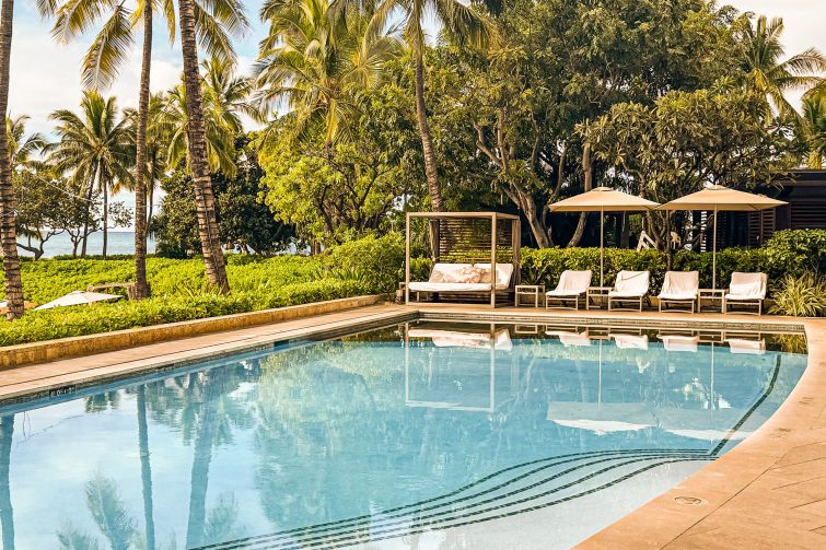 Four Seasons Oahu Beachfront Pool