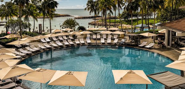 Four Seasons Oahu Round Swimming Pool