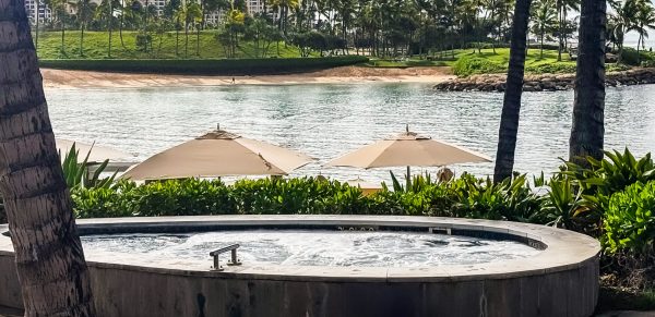 Four Seasons Oahu Bubble Pool By The Beach