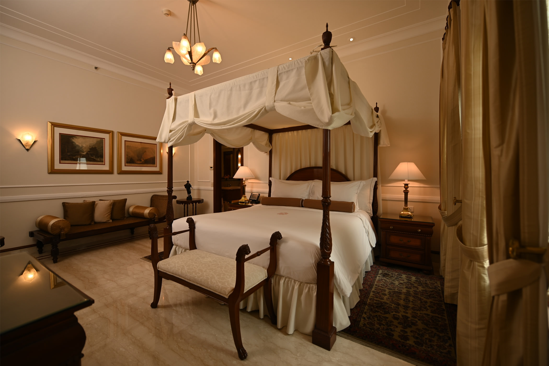 Luxury Suite Bedroom